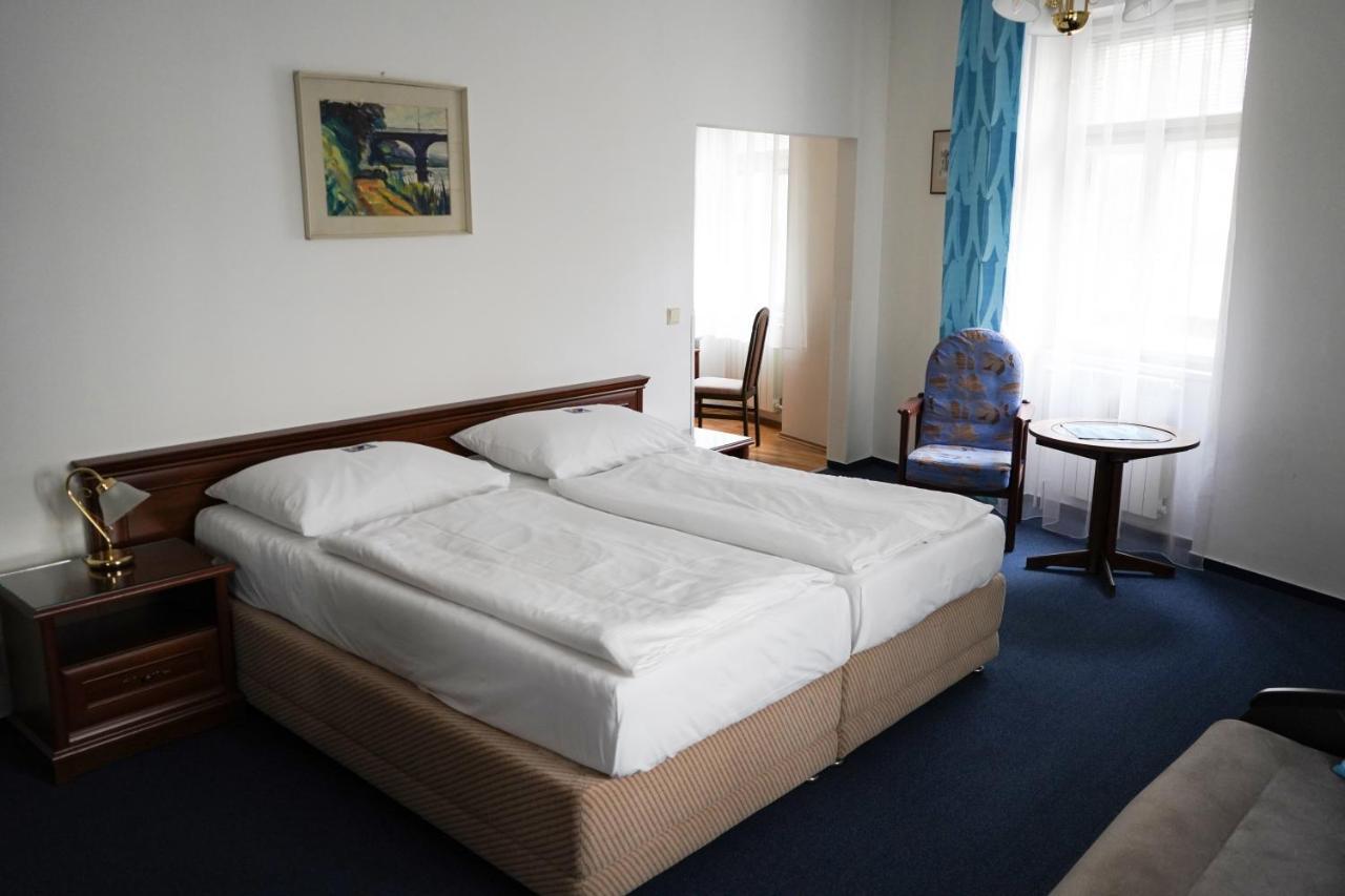Ea Apartmany Mozart Karlovy Vary Exterior foto